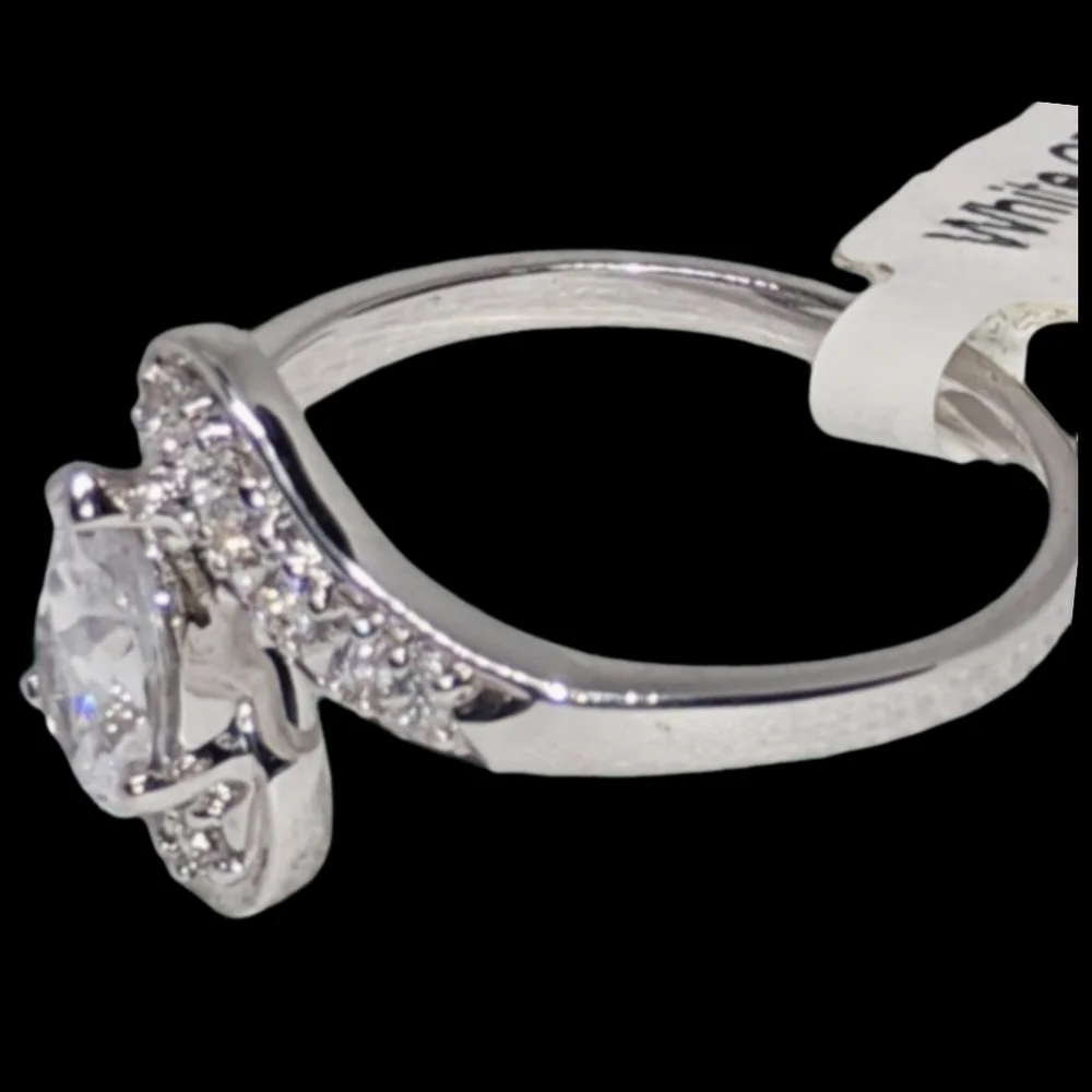 White Gold Plated with CZ Center Stone. Size 12 NWOT